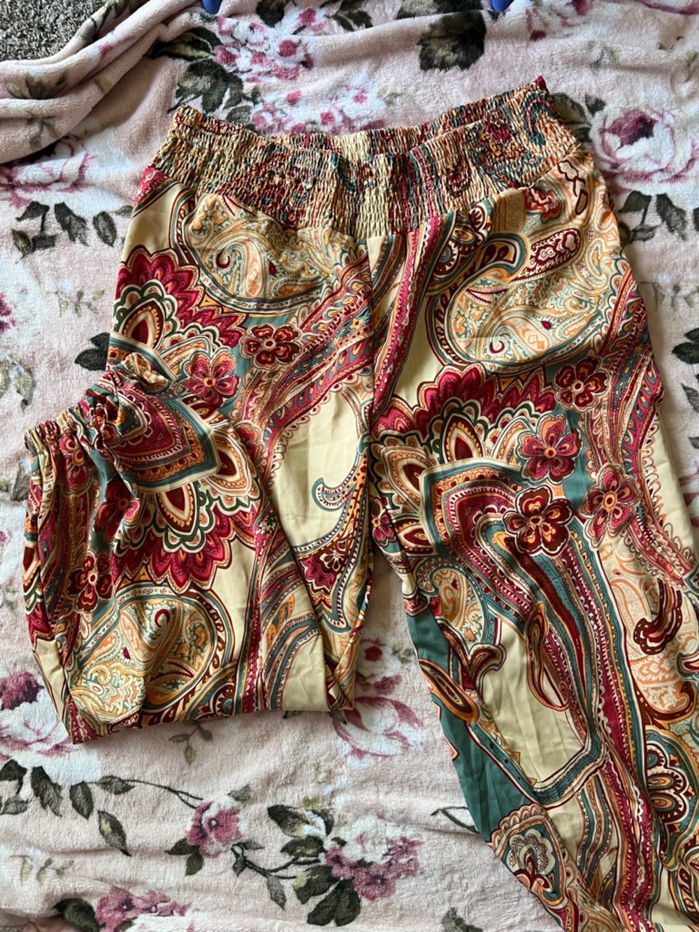 SHEIN Curve Multicolor Paisley Print Elastic Waist Pants
